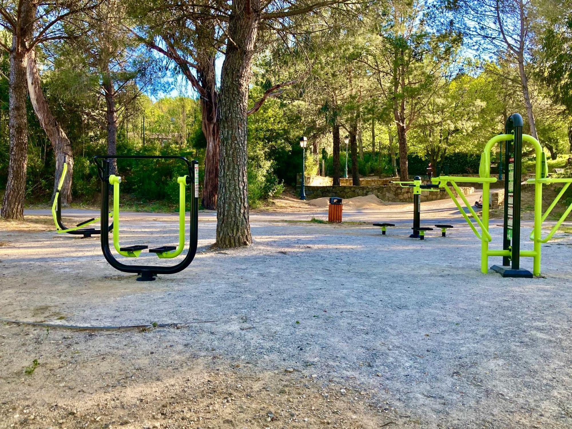 LES RESTANQUES vue mer et jardin accès piscine Grimaud Esterno foto
